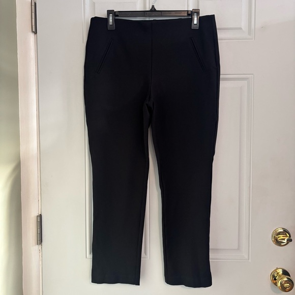 Chico's Pants - Chicos Black Pull-On Slimming Pants, Size 8